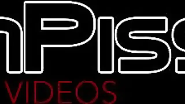 Sweet Japanese girl caught peeing in public close up