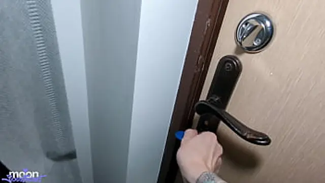 Friend′s milf caught jerking off &mdash;  she wanted my virginity - Russian talk porn