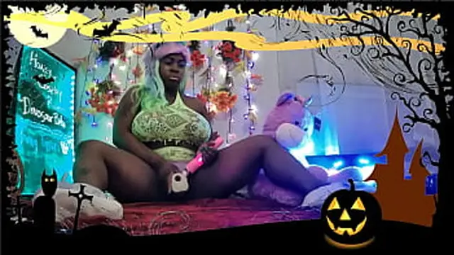 Honey Cosplay Room - Dino Babe - Halloween Specials - Dildo Teaser