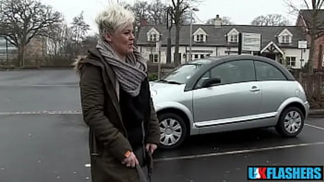 Can All See My Pussy🌮️? Bree Branning Shows Off &mdash;  Pisses &mdash;  and Flashes for UK Flashers