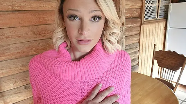 Blonde girlfriend Emma Hix Gives hunk Mouth Job After Hot Blowjob - DadCrush