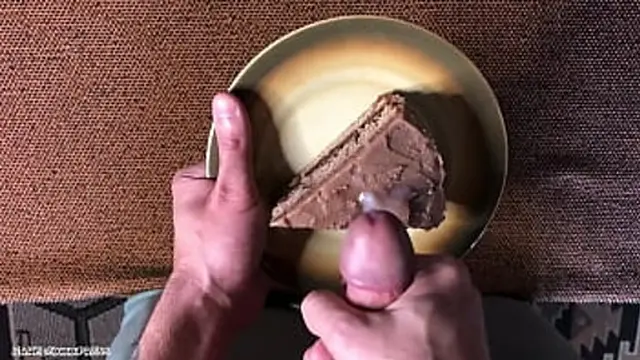 Sweet treat &mdash;  babe! Wife devours birthday cake after hubby pipes hot cream on it